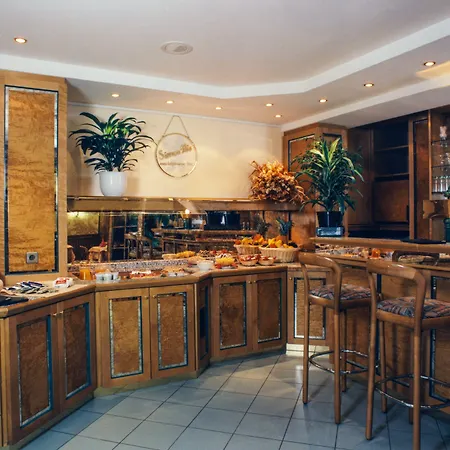 Hotel Christophe Colomb