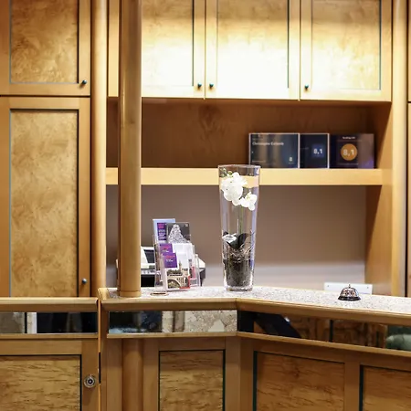 Hotel Christophe Colomb