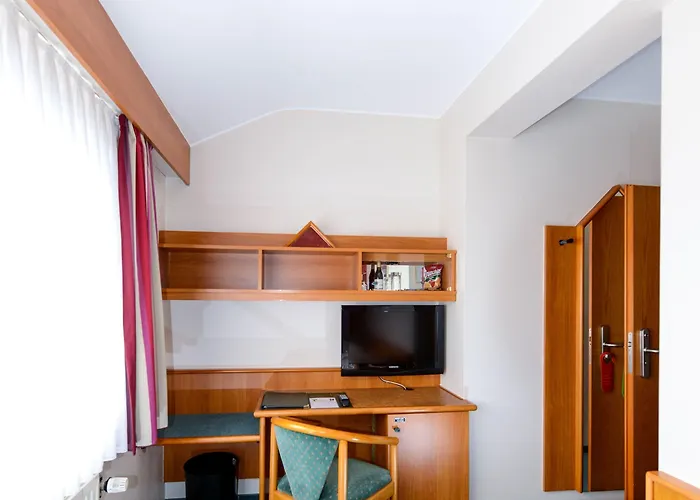 Christophe Colomb Luxembourg By