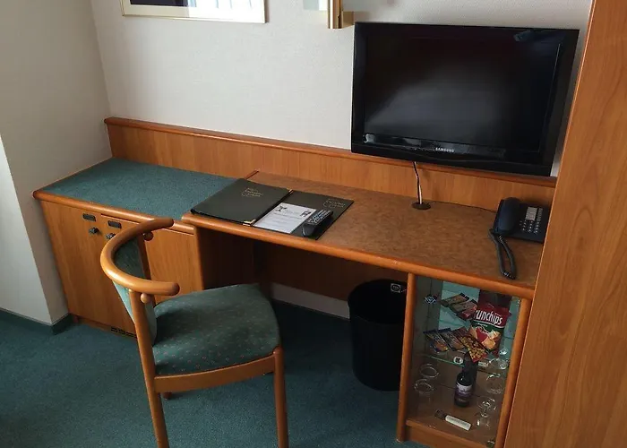 Hotel Christophe Colomb 3*