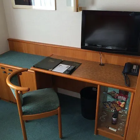 Hotel Christophe Colomb 3*